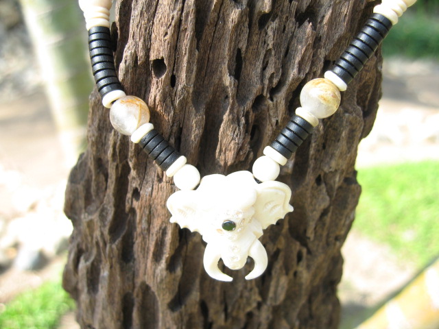 One Eyed Coconut,Elephant Head Ivory Amulet Chain