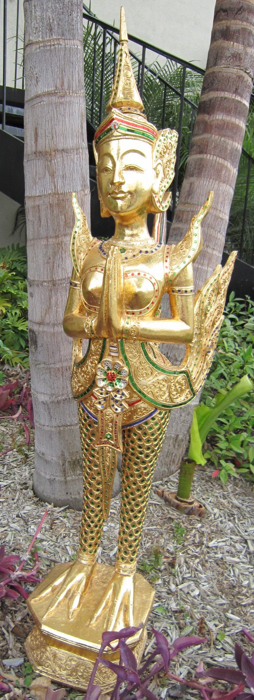 Standing Kinnaree