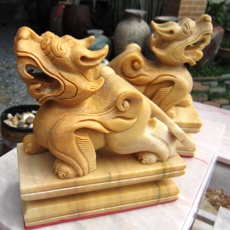 Pair of Hand Carved Marble Foo Dogs Pee Sia